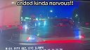 Vášnivý bozk v aute skončil zrážkou na červenej svetelnej signalizácii