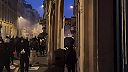 Demonštranti prelomili policajné kordóny pred Elyzejským palácom v Paríži
