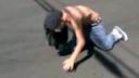 Krutý pád na skateboarde