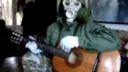 Stalker hrá na gitare