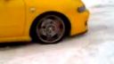 Seat Leon Cupra uviazol v snehu