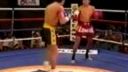 Jednoruký thai boxer