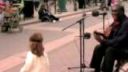 Sitting on the dock of the bay - Playing For Change