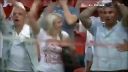 Blondínka na futbale