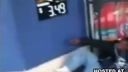 Útok, čo zrazí na zem