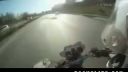 Dvaja šikovní motorkári