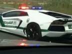 Dubajskí policajti jazdia na Lamborghini