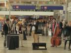 Opera flashmob na stanici vo Viedni