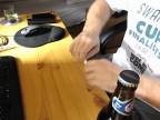 Ako otvoriť pivo papierom