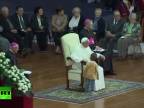Chlapček a pápežove kreslo