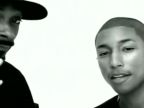 Snoop Dogg ft. Pharrell - Drop It Like Its Hot