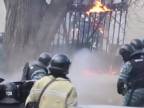 Berkut vs demonštranti na Ukrajine