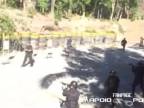 Riskantný policajný strelecký tréning z Brazílie
