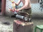 Podomácky vyrobený stroj na čistenie kurčiat (Rusko)