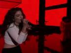 Lorde - Yellow Flicker Beat (AMAs 2014)