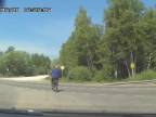 Cyklista vs. kamión (Rusko)