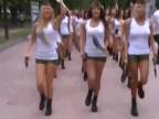 Ruske vojacky v naborovom videu