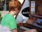 #‎SpolocnePrePiestany‬ - Hra na klavíry