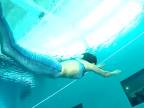Morská panna v najhlbšom bazéne na svete
