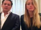 Amber Heard a Johnny Depp se museli omlouvat Austrálii na kamer
