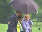 Čo sa stane, keď Iba prezident Obama má dáždnik?
