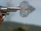 .44 Magnum vs. balistická želatína (spomalené zábery)