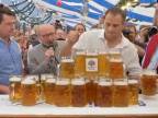 Nemec vytvoril nový rekord v nosení pív