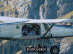 Naskočili do letiaceho lietadla (Švajčiarsko)