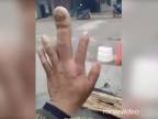 Pekný prst kámo! (Čína)