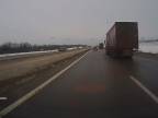 Ako sa veľmi nenápadne otočiť na diaľnici (Rusko)