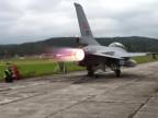Test motora F16 - 11 litrov za sekundu