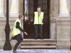 Keď prezident Macron a jeho politici tancujú