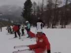 Keď nevieš lyžovať, nechoď na čiernu!