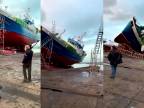 Spúšťanie 34-metrovej rybárskej lode na vodu (a je zarobené)