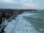 Búrka Ciara udiera na pobrežie francúzskeho mesta Saint-Malo