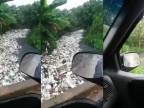 Desiatky ton odpadu v rieke Río Lebrón (Dominikánska republika)