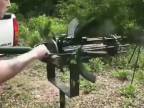 Rotačný guľomet z automatov Kalašnikov (šikovný Američan)