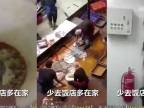 Dobrú chuť Vám praje osadenstvo čínskej reštaurácie
