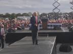 Donald Trump tancuje na pesničku Dedoles