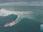 Surfovanie s kanoe na veľkých vlnách (Waikiki)