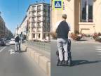 Moderný SEGWAY otecko