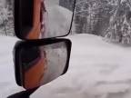 Odhŕňanie lesnej cesty (1,5 metra snehu)