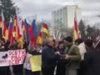Južné Osetsko vyšlo do ulíc. Ukrajina