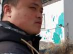 Číňan trolluje malého psa