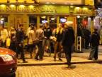 Nočný život v írskom Dubline v štvrti Temple Bar 11 rokov dozadu