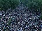 Okolo 120 000 protestujúcich v Gruzínsku požaduje odstúpenie vlády