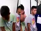Mexická polícia vychováva dvoch mladistvých, ktorí chceli okradnúť turistku