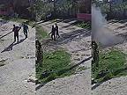Dve ukrajinské deti našli prenosnú ručnú protitankovú zbraň, ktorú odpálili
