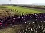 Do tureckého mesta Edirne dorazili desaťtisíce nelegálnych migrantov.