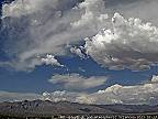 Počas vlny horúčav sa v americkom Tucsone vytvorila monzúnová búrka (časozber)